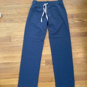 Size small figs Livingston